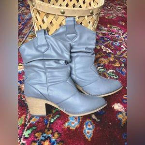 Western Ankle Booties | Women’s Size 10 | Boho Slouchy Style Short Boots